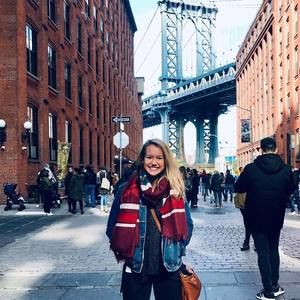 Meet your Posher, Caroline